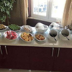 Geyi̇kli̇ Sunshi̇ne Hotel